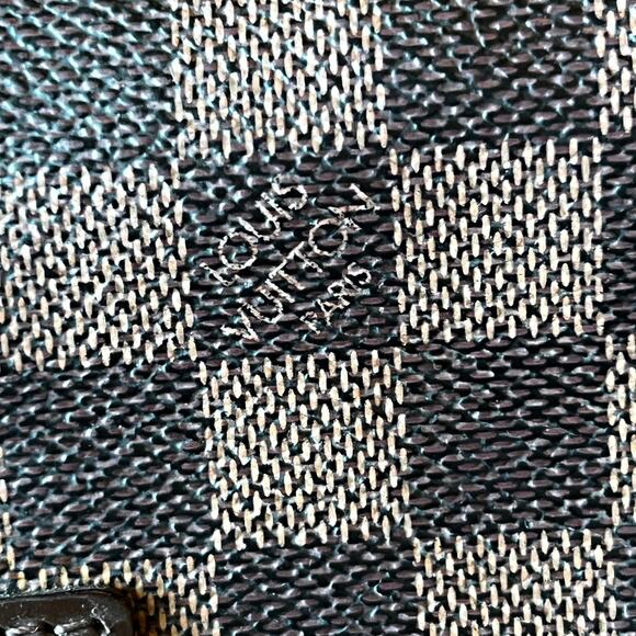 LOUIS VUITTON Damier Ebene Broadway Messenger - Picture 6 of 15